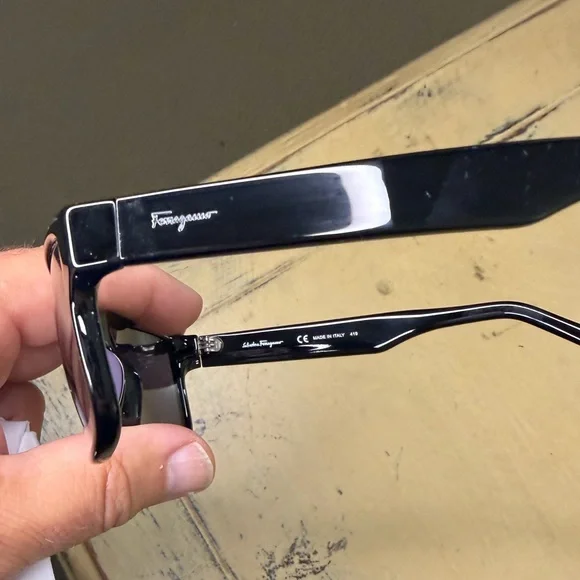 Salvatore Ferragamo Black Rectangular Sunglasses with Dark Gray Lenses - Picture 4 of 7